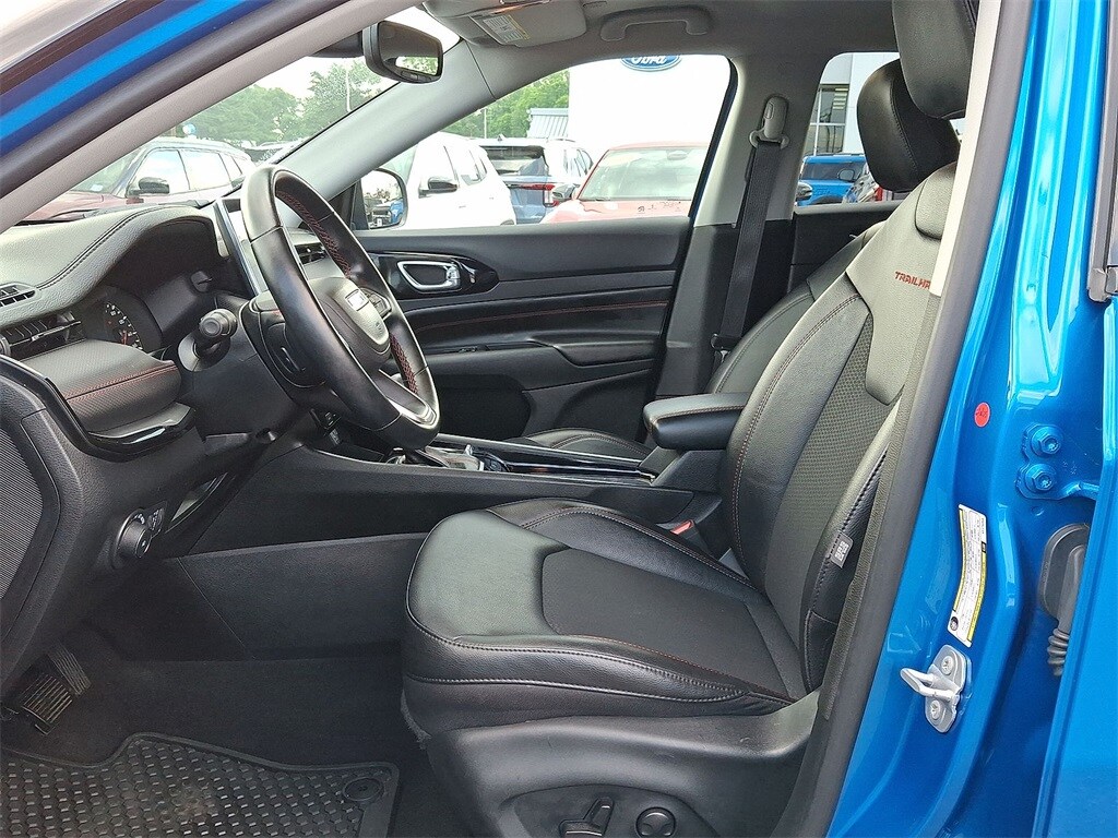 2022 Jeep Compass Trailhawk photo 3