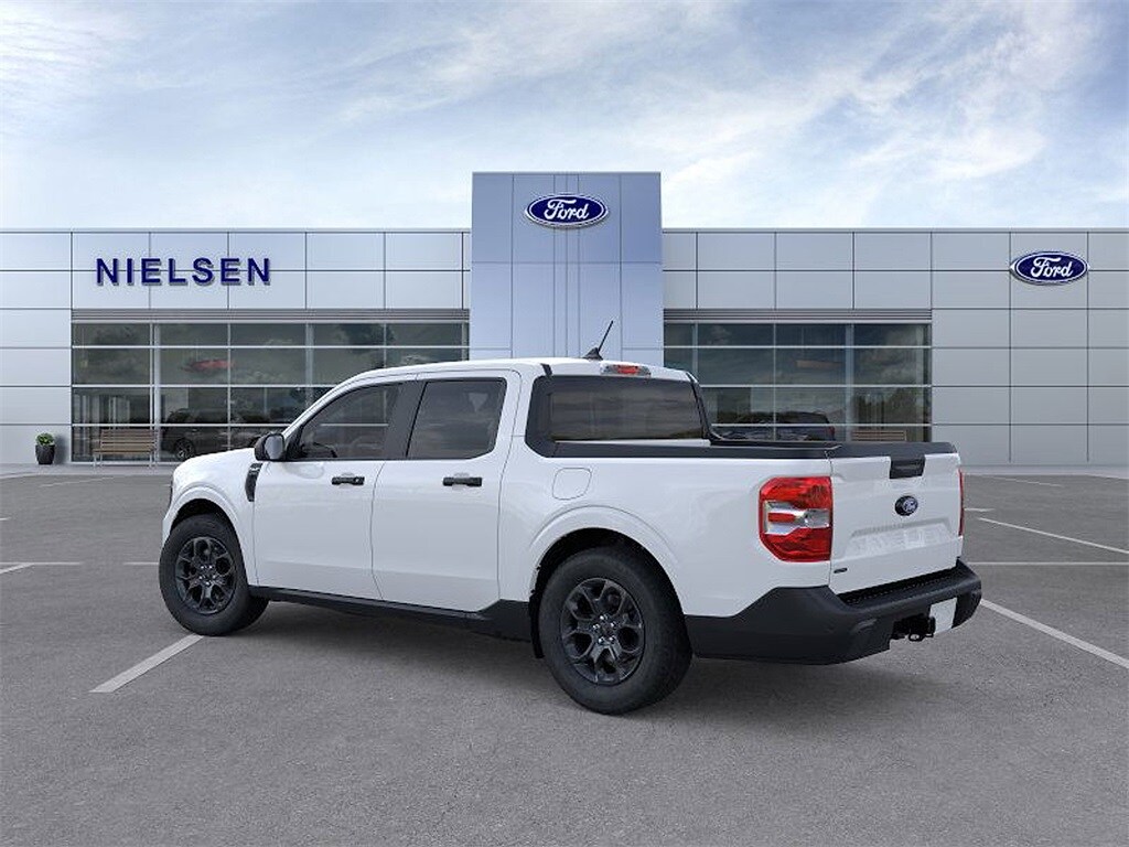 2025 Ford Maverick XLT photo 2