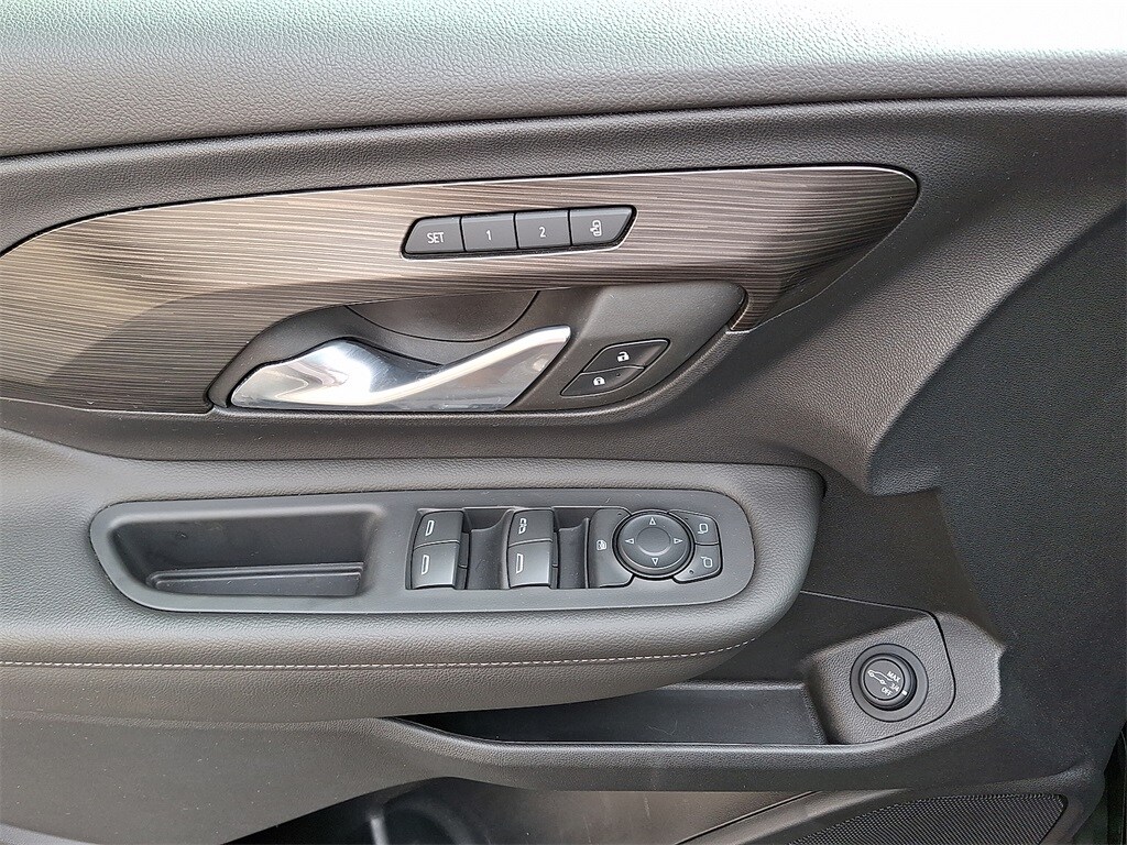 2022 Gmc Terrain SLT photo 2