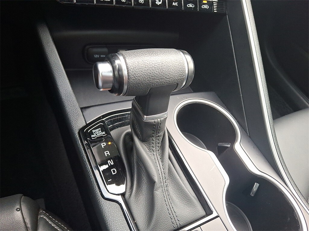 2022 Kia K5 GT-Line photo 4