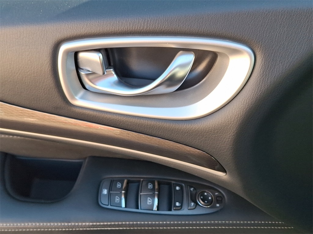 Used 2020 INFINITI QX60 PURE with VIN 5N1DL0MM8LC536151 for sale in Newton, NJ