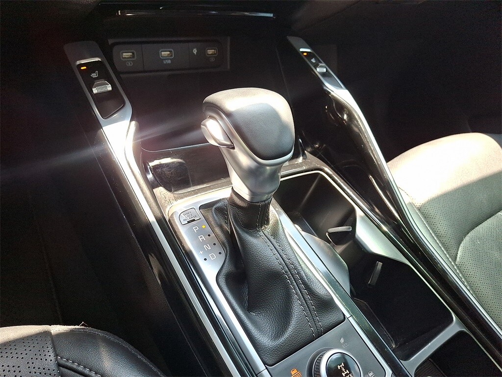 2022 Kia Sorento SX photo 4