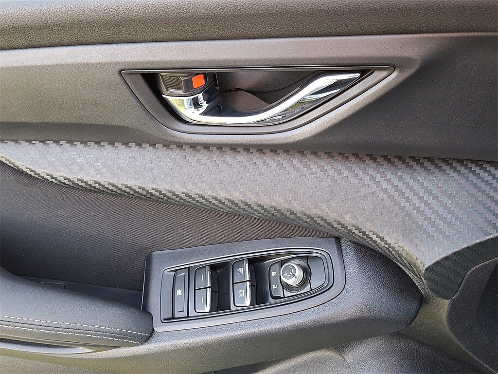 2024 Subaru Ascent Premium photo 2