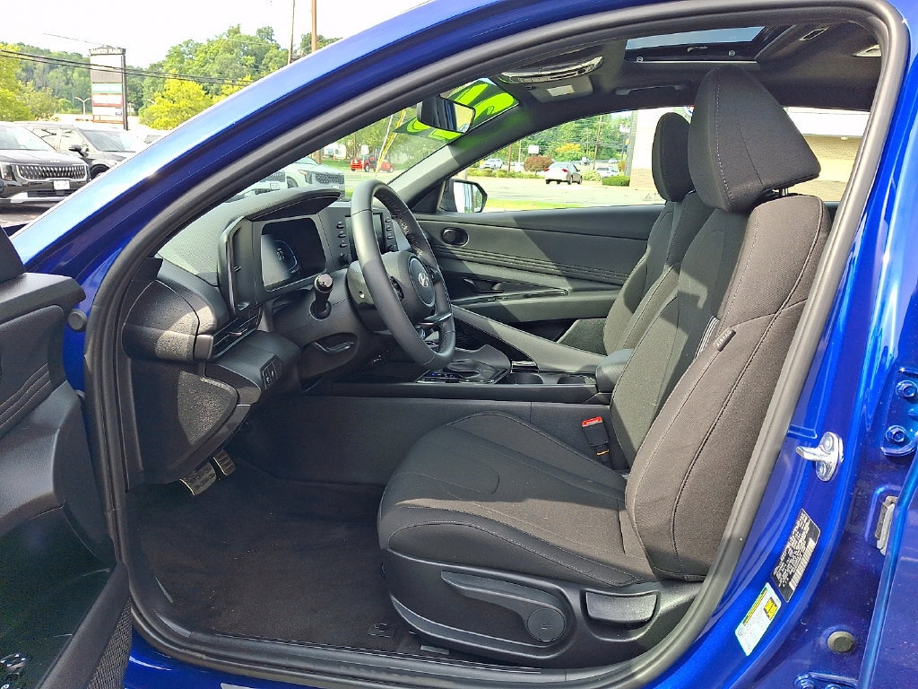 2026 Hyundai Elantra SEL - Photo 15