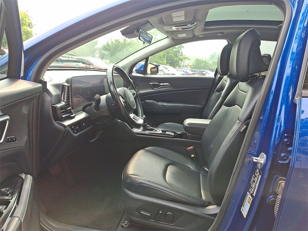 2023 Kia Sportage SX photo 3