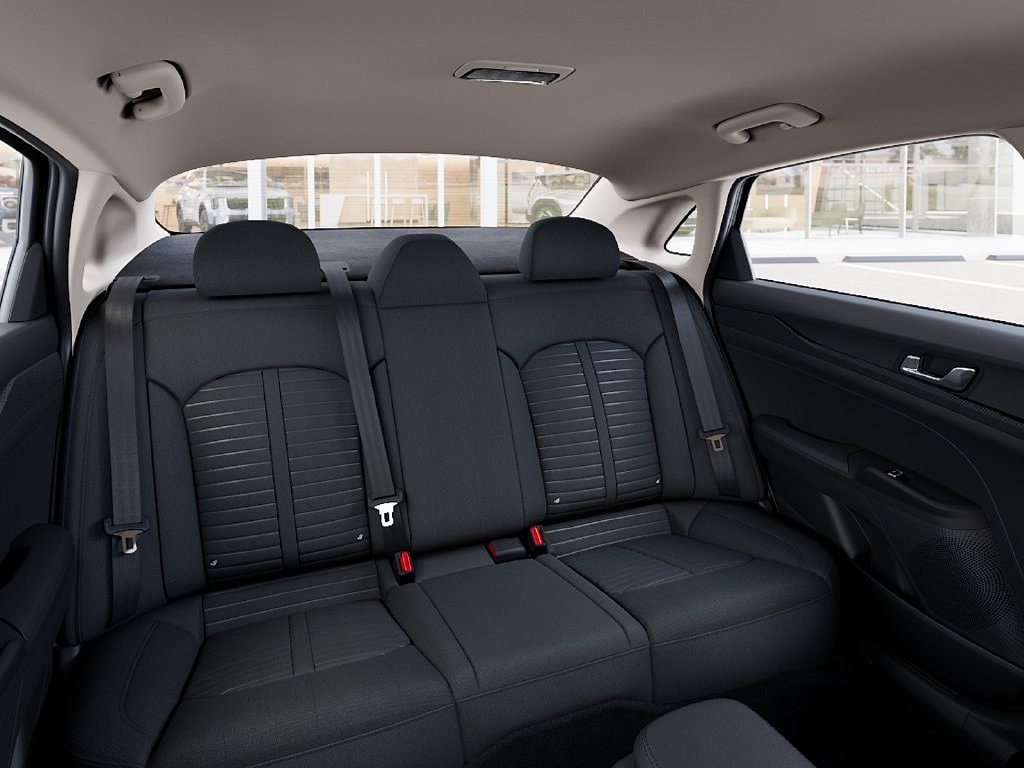 2026 Kia K5 LXS - Photo 17