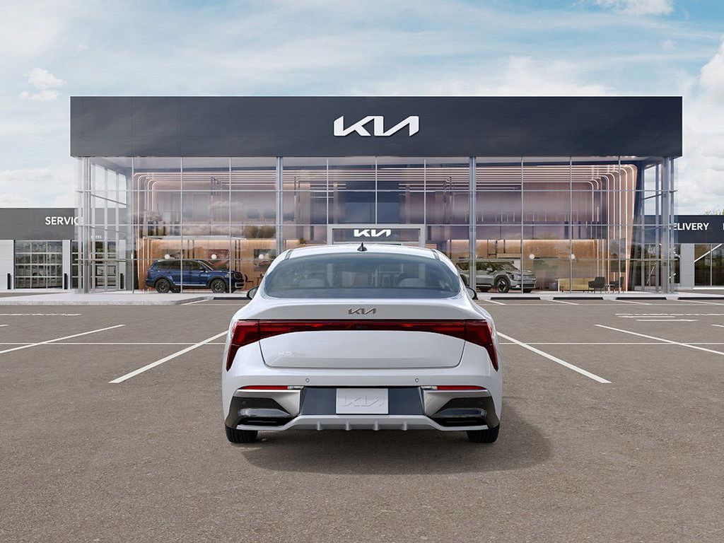 2026 Kia K5 LXS - Photo 5