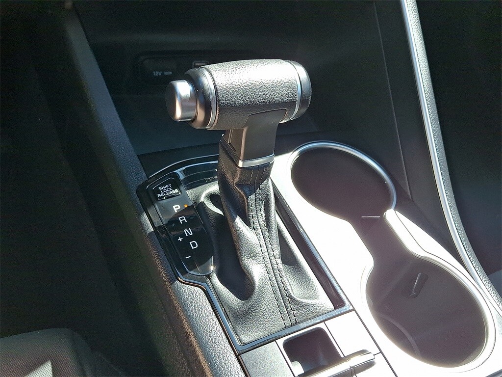 2023 Kia K5 LXS photo 4