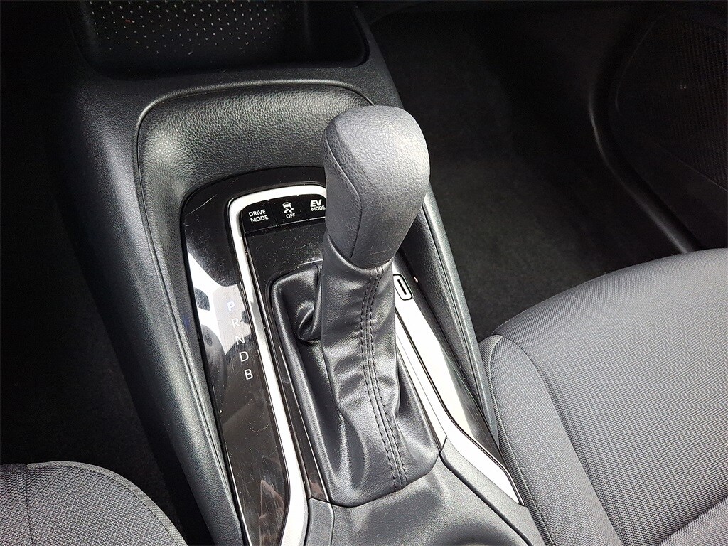 2024 Toyota Corolla Hybrid LE photo 4