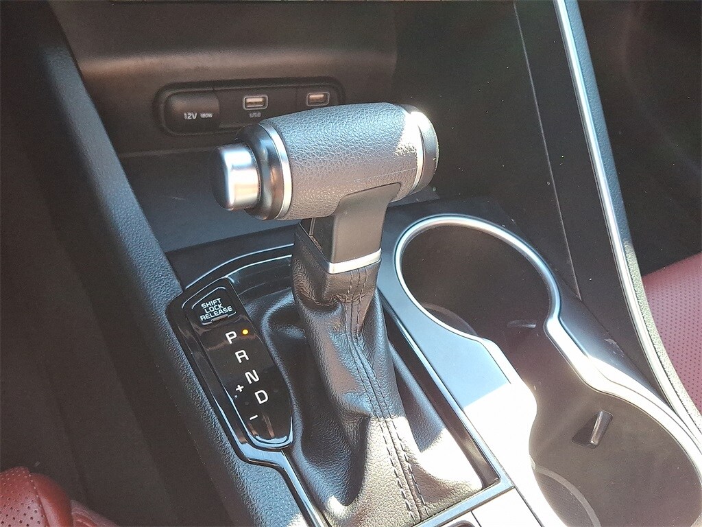 2022 Kia K5 GT-Line photo 4