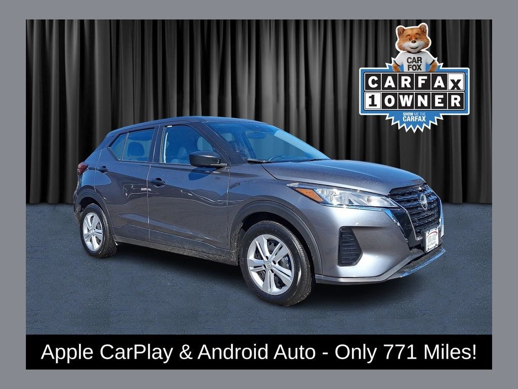 2025 Nissan KICKS PLAY Base