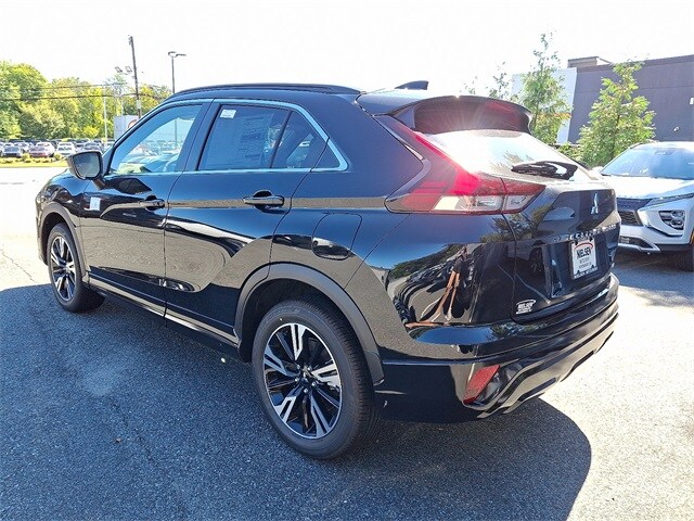 2026 Mitsubishi Eclipse Cross SEL photo 2