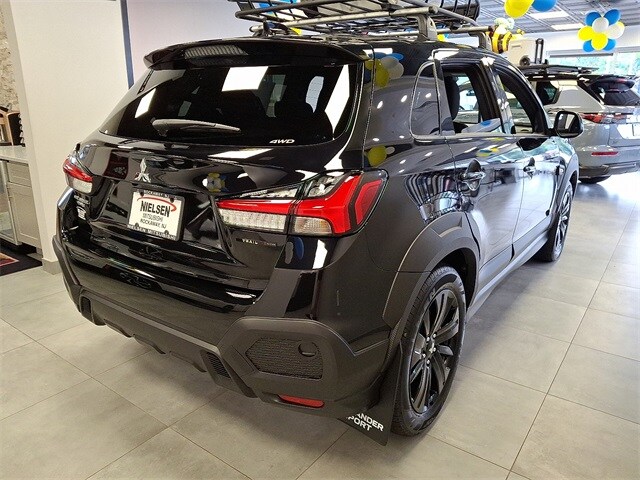 2025 Mitsubishi Outlander Sport ES SE LE photo 4