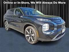 2025 Mitsubishi Outlander SE SUV