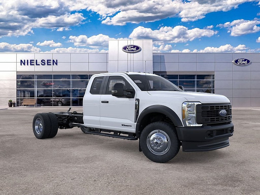 2025 Ford F-550 Super Duty Chassis Cab XL - Photo 7