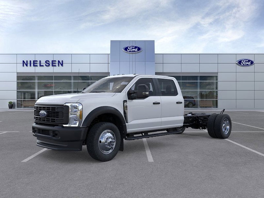 2025 Ford F-550 XL 4x4 Crew Cab 203-In DRW's photo