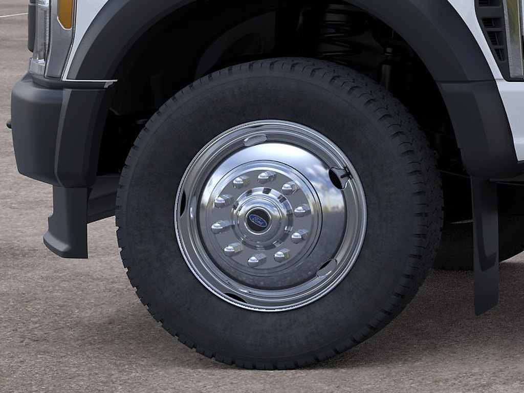 2025 Ford F-550 Super Duty Chassis Cab XL - Photo 19