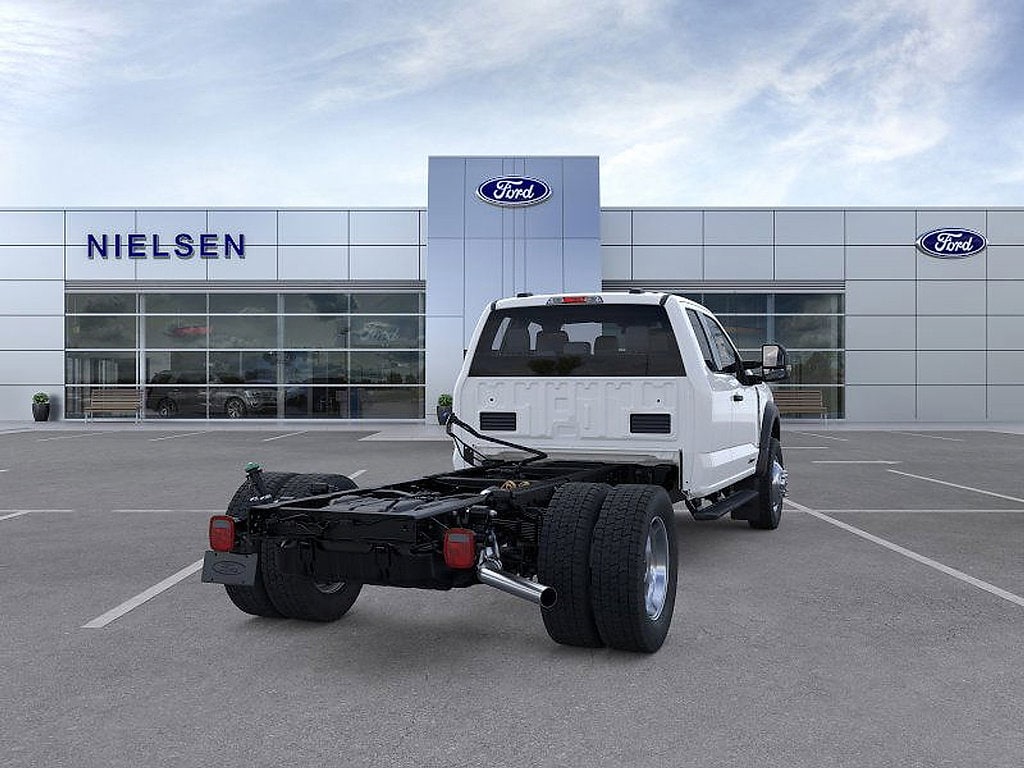 2025 Ford F-550 Super Duty Chassis Cab XL - Photo 8