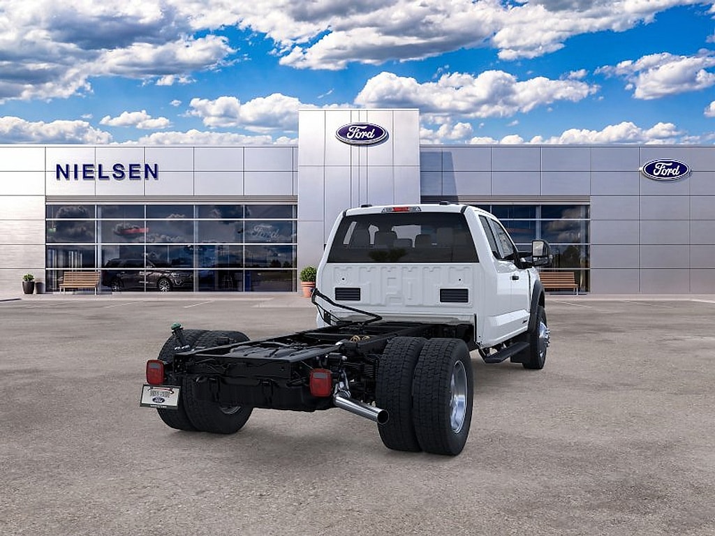 2025 Ford F-550 Super Duty Chassis Cab XL - Photo 8