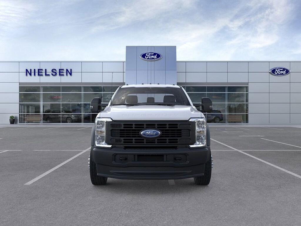 2025 Ford F-550 Super Duty Chassis Cab XL - Photo 6
