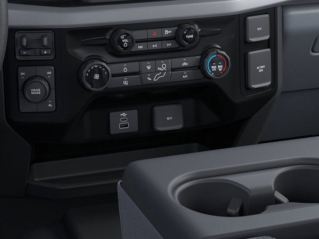 2025 Ford F-550 Super Duty Chassis Cab XL - Photo 15