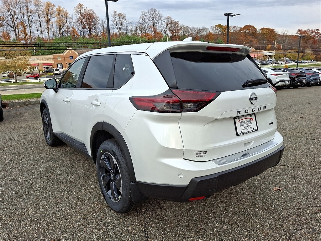 New 2026 Nissan Rogue SV SUV