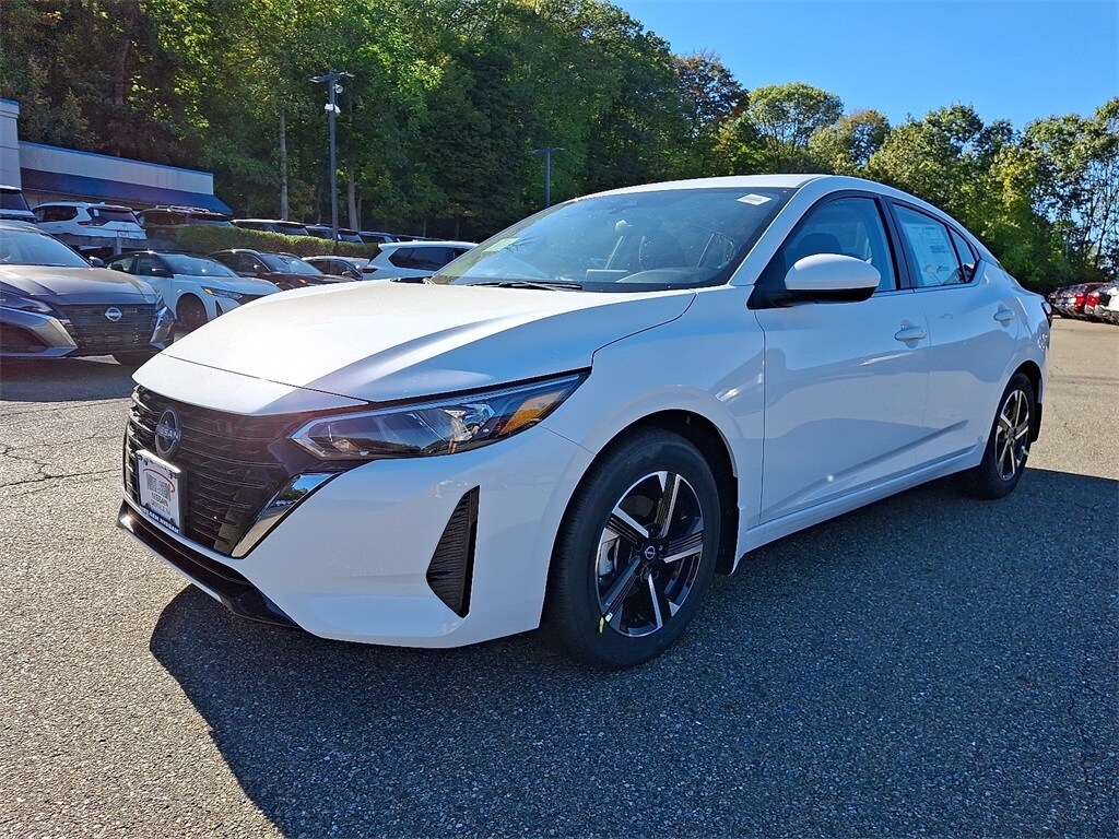 2025 Nissan Sentra SV photo 2