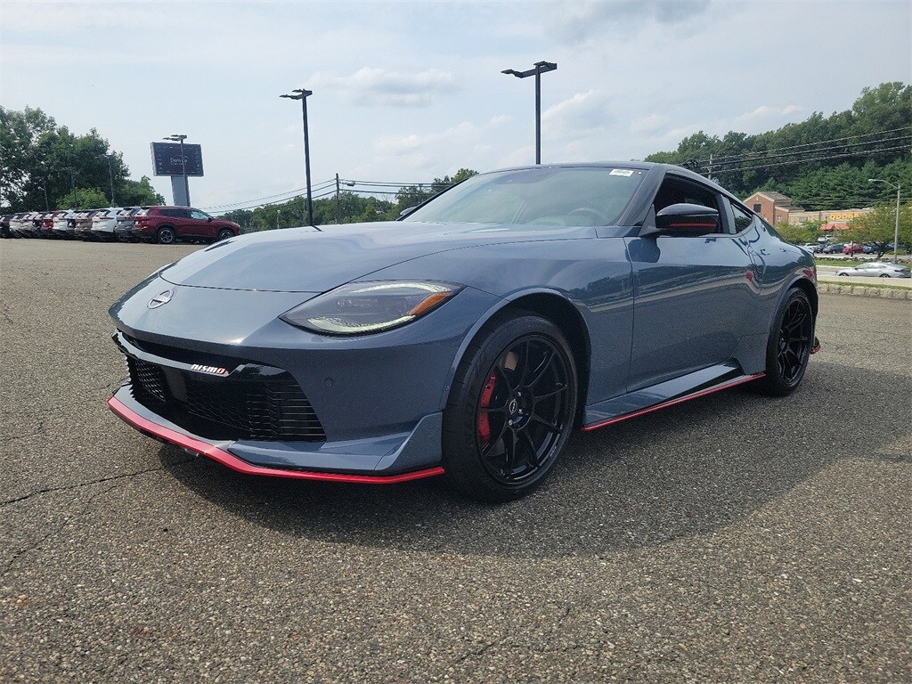 2024 Nissan Z Nismo photo 2
