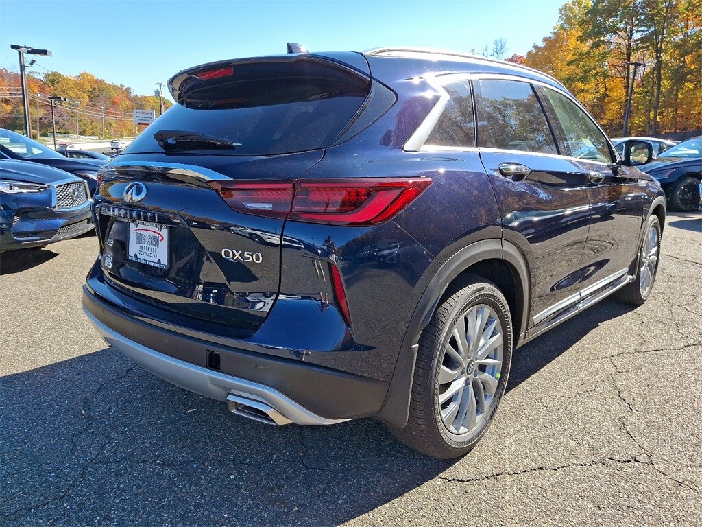 2025 Infiniti QX50 Luxe photo 4