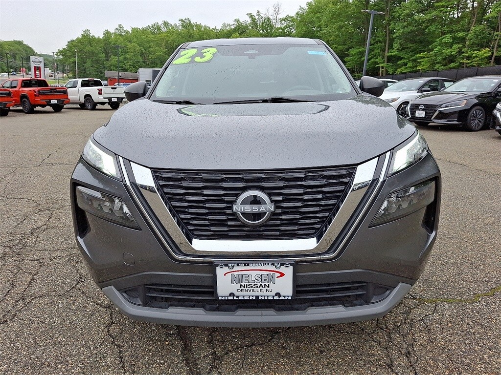 2023 Nissan Rogue S photo 2