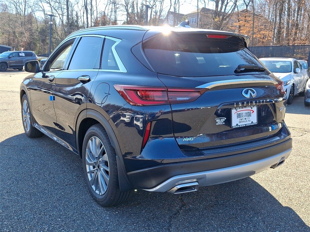 2025 Infiniti QX50 Luxe photo 3