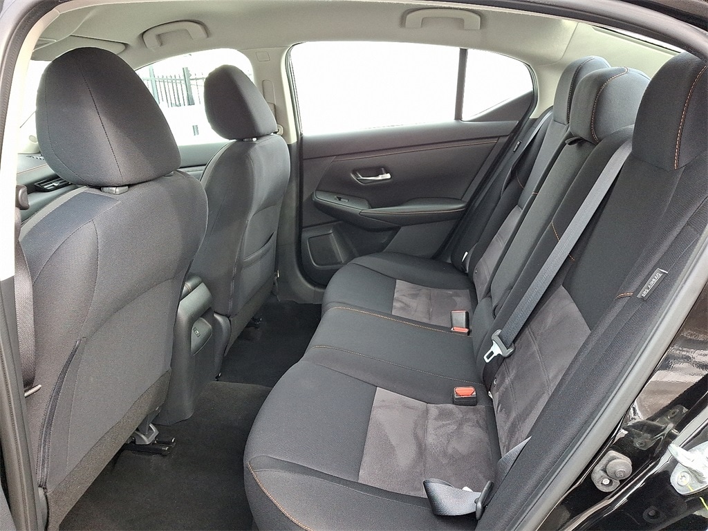 2021 Nissan Sentra SR - Photo 11