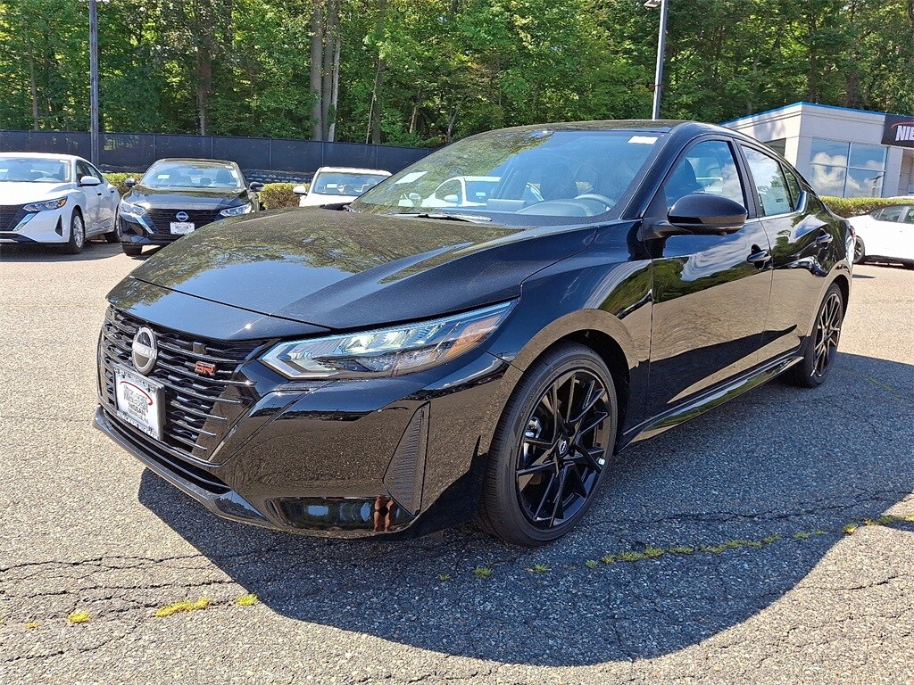 2025 Nissan Sentra SR photo 2
