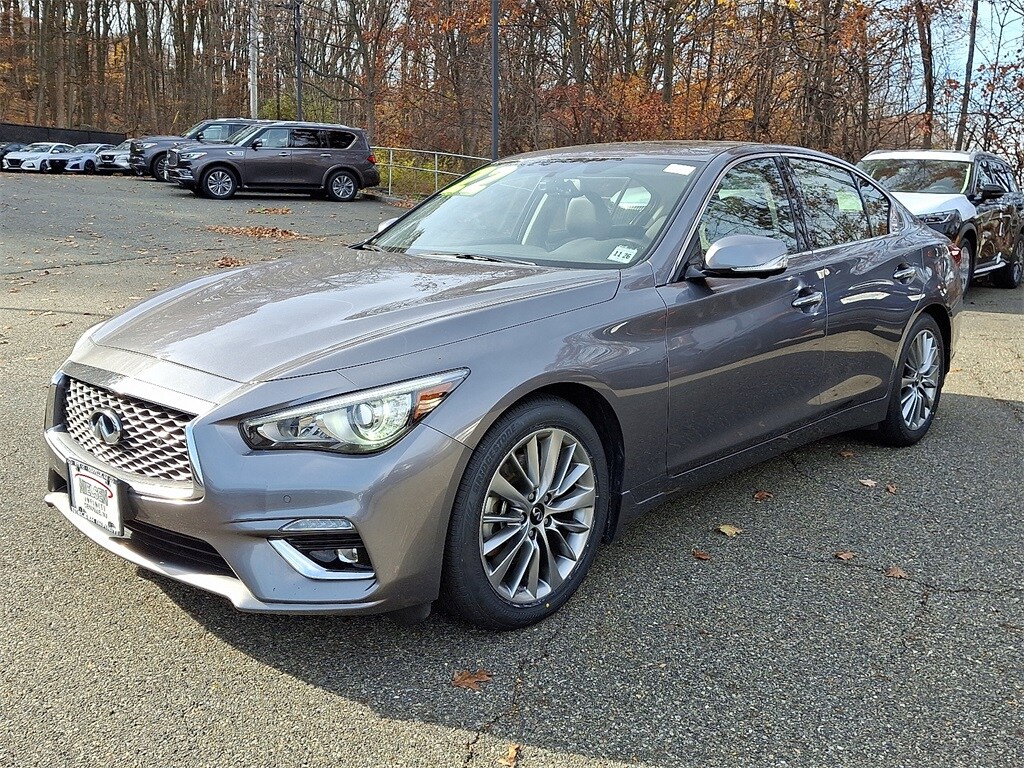 2022 Infiniti Q50 LUXE AWD photo 3