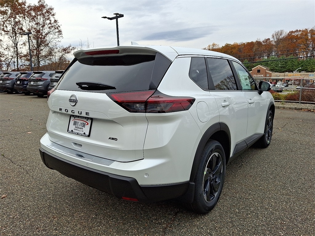New 2026 Nissan Rogue SV SUV
