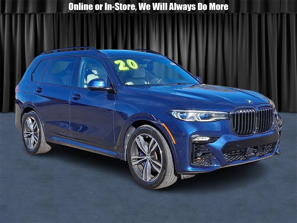 2020 BMW X7 M50i's photo