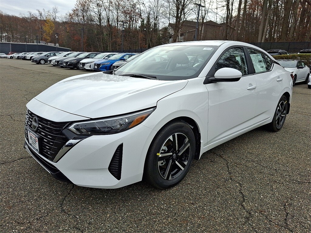 2025 Nissan Sentra SV photo 2