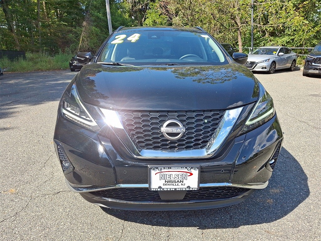 2024 Nissan Murano SV photo 2