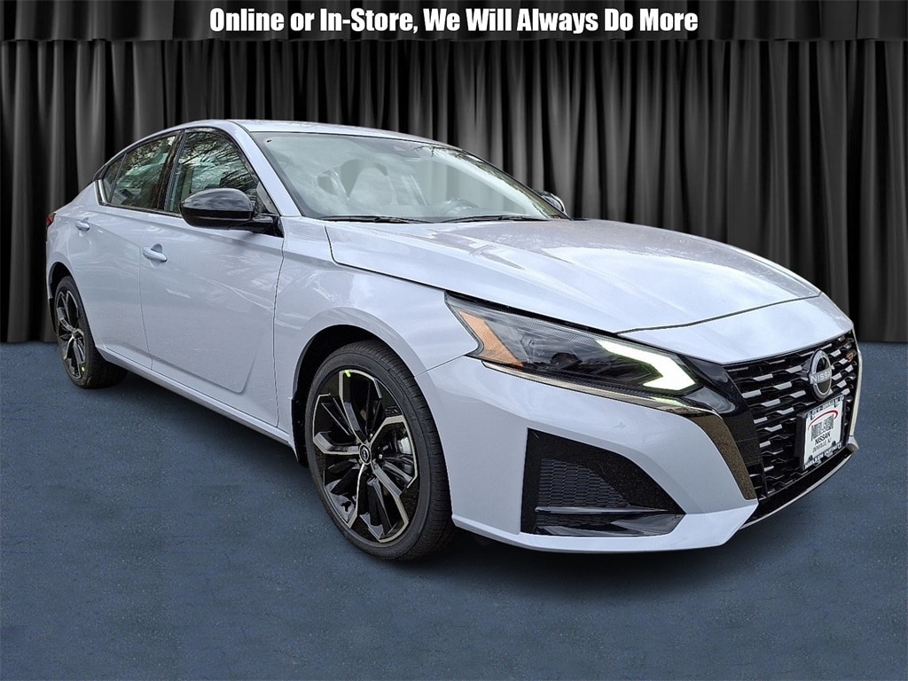 New 2025 Nissan Altima 2.5 SR Sedan