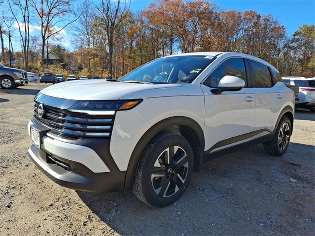 New 2025 Nissan Kicks SV SUV