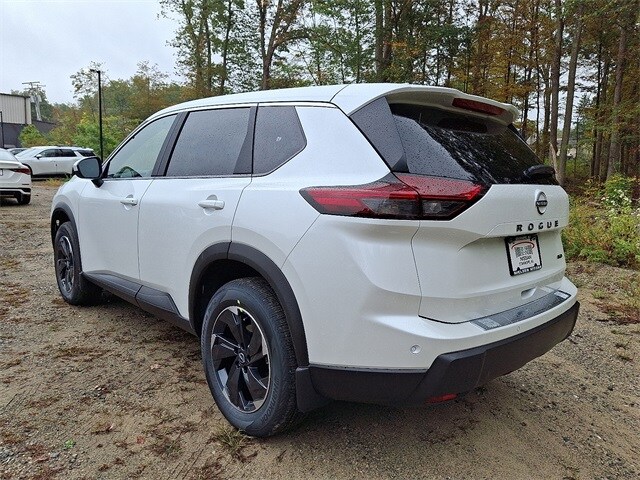 2026 Nissan Rogue SV photo 3
