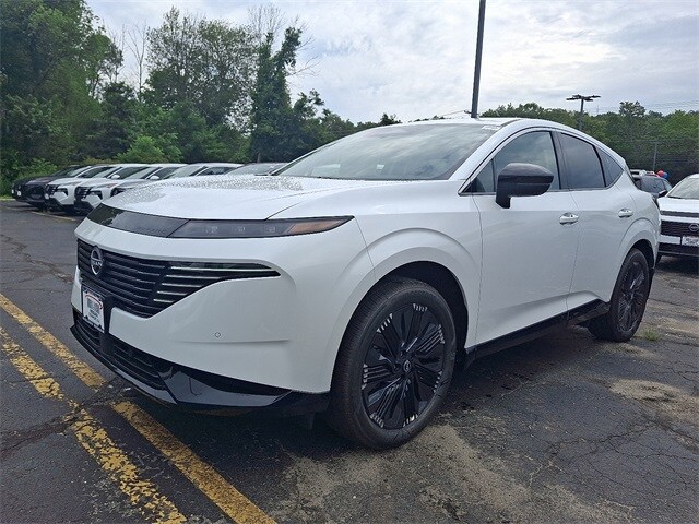 2025 Nissan Murano Platinum photo 2
