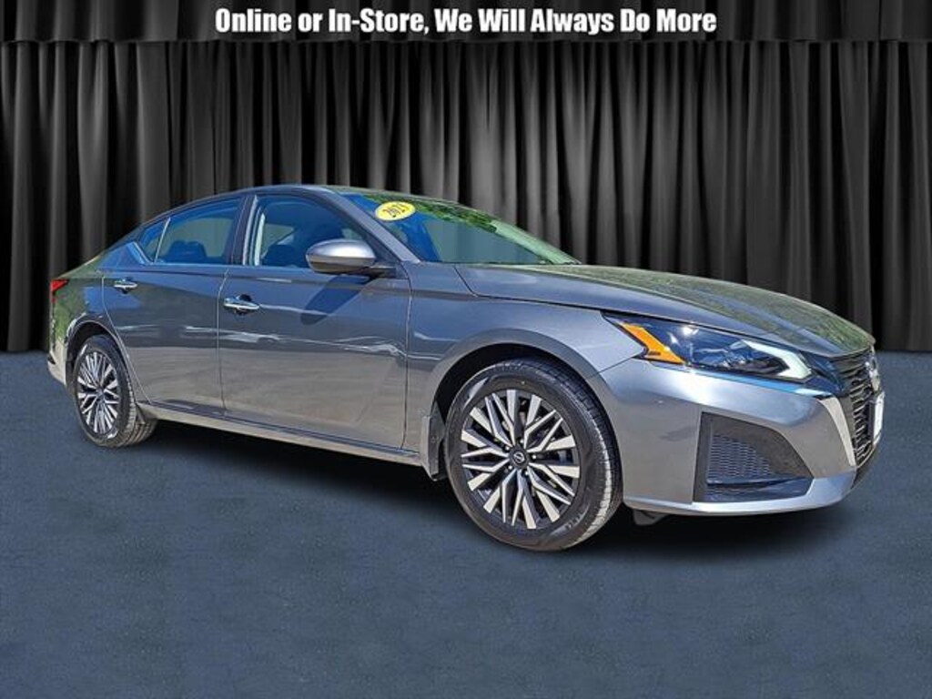 Used 2023 Nissan Altima 2.5 SV Sedan