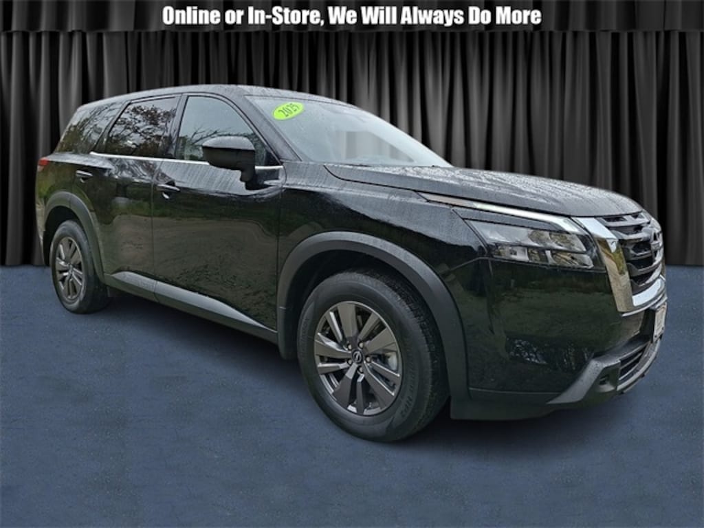 Used 2025 Nissan Pathfinder S SUV