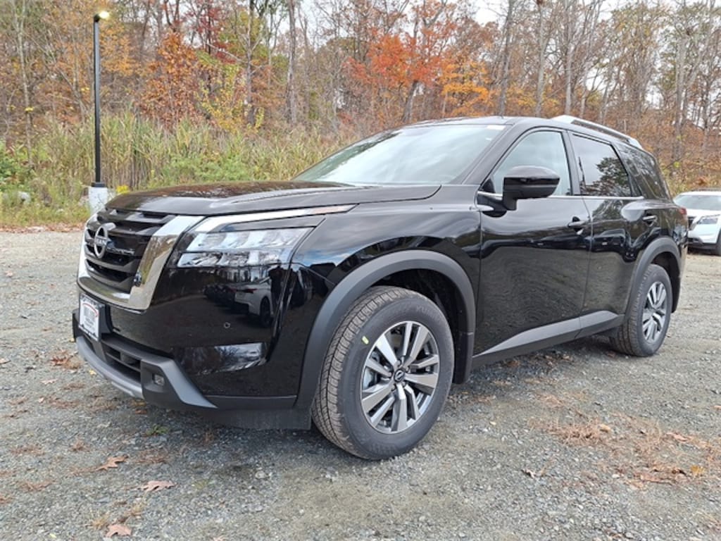 New 2025 Nissan Pathfinder SL SUV