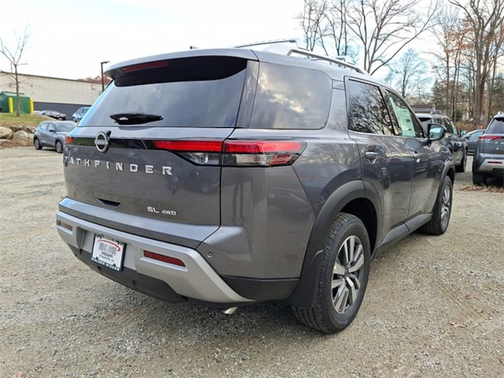 New 2025 Nissan Pathfinder SL SUV