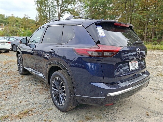 2026 Nissan Rogue Platinum photo 3