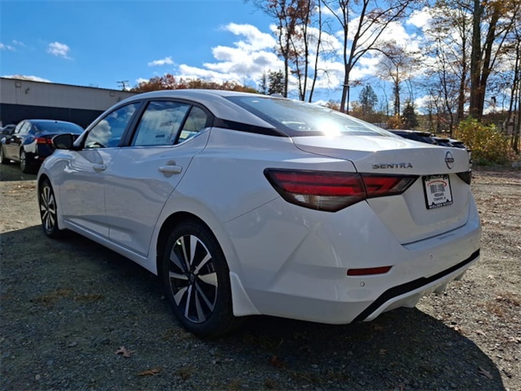 New 2025 Nissan Sentra SV Sedan