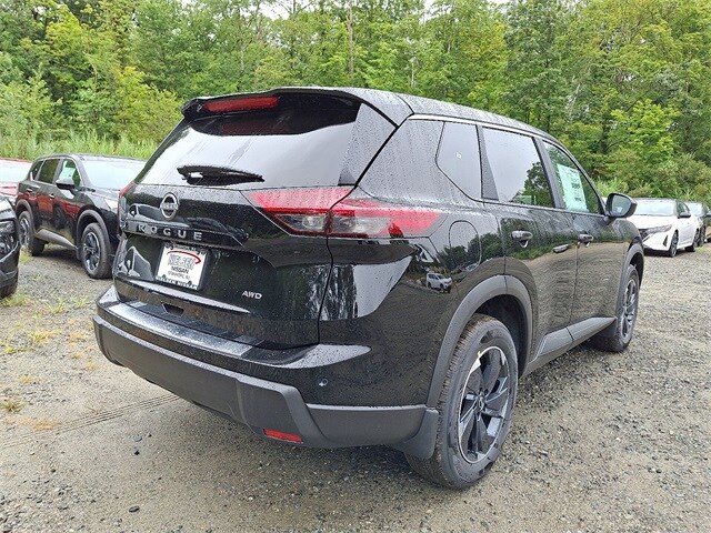 2026 Nissan Rogue SV photo 4