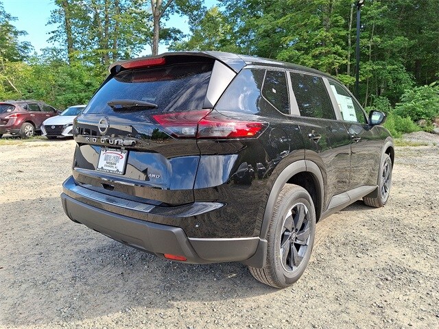 2026 Nissan Rogue SV photo 4